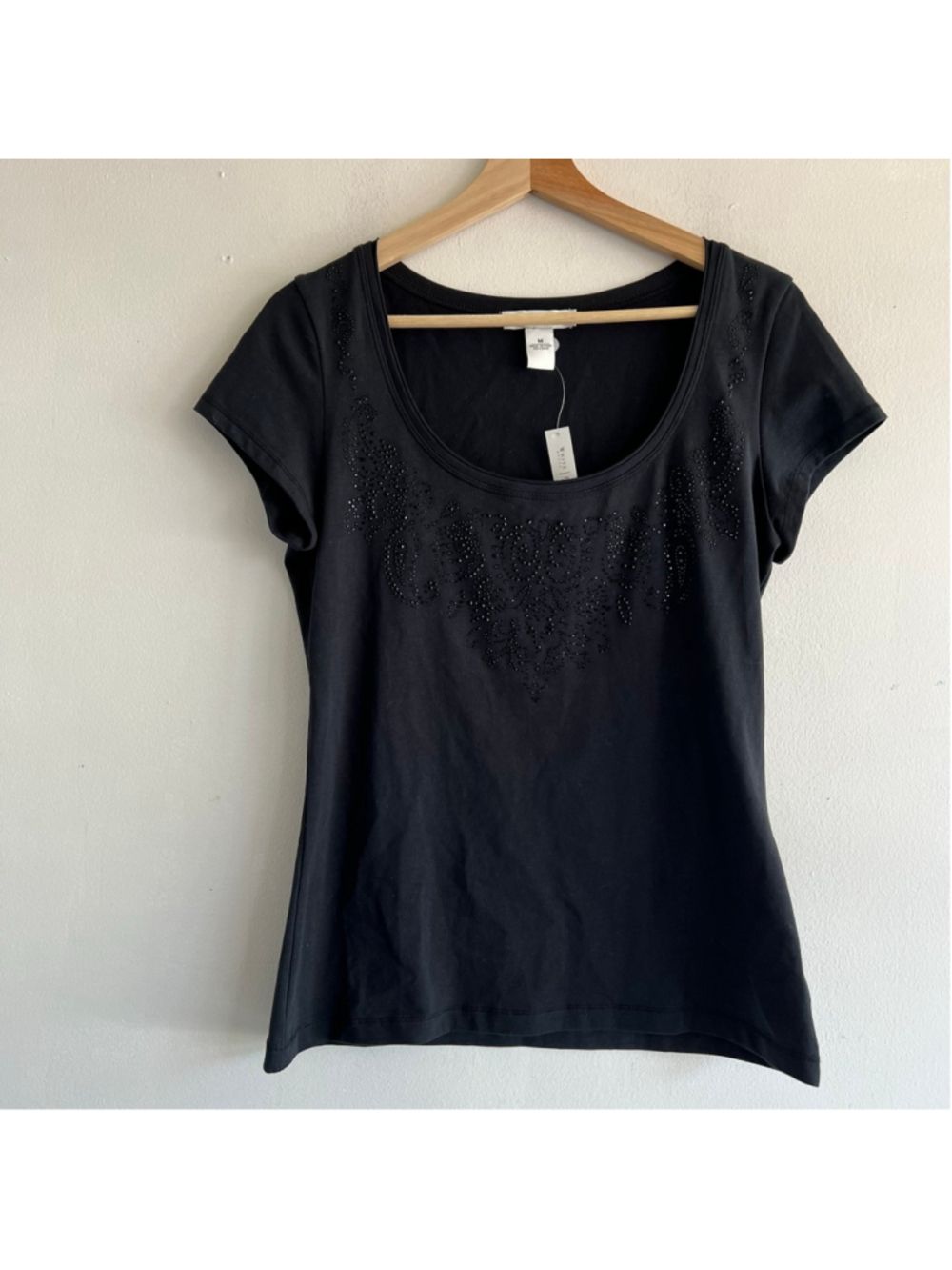 NWT White House Black Market Black Beaded Short Sleeve Tee M